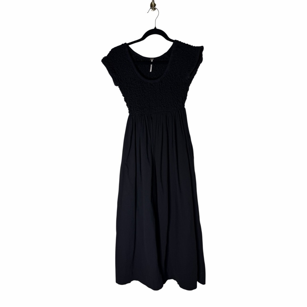 All eyes on you Free People cotton Black Midi maxi Dress Smocked with pockets